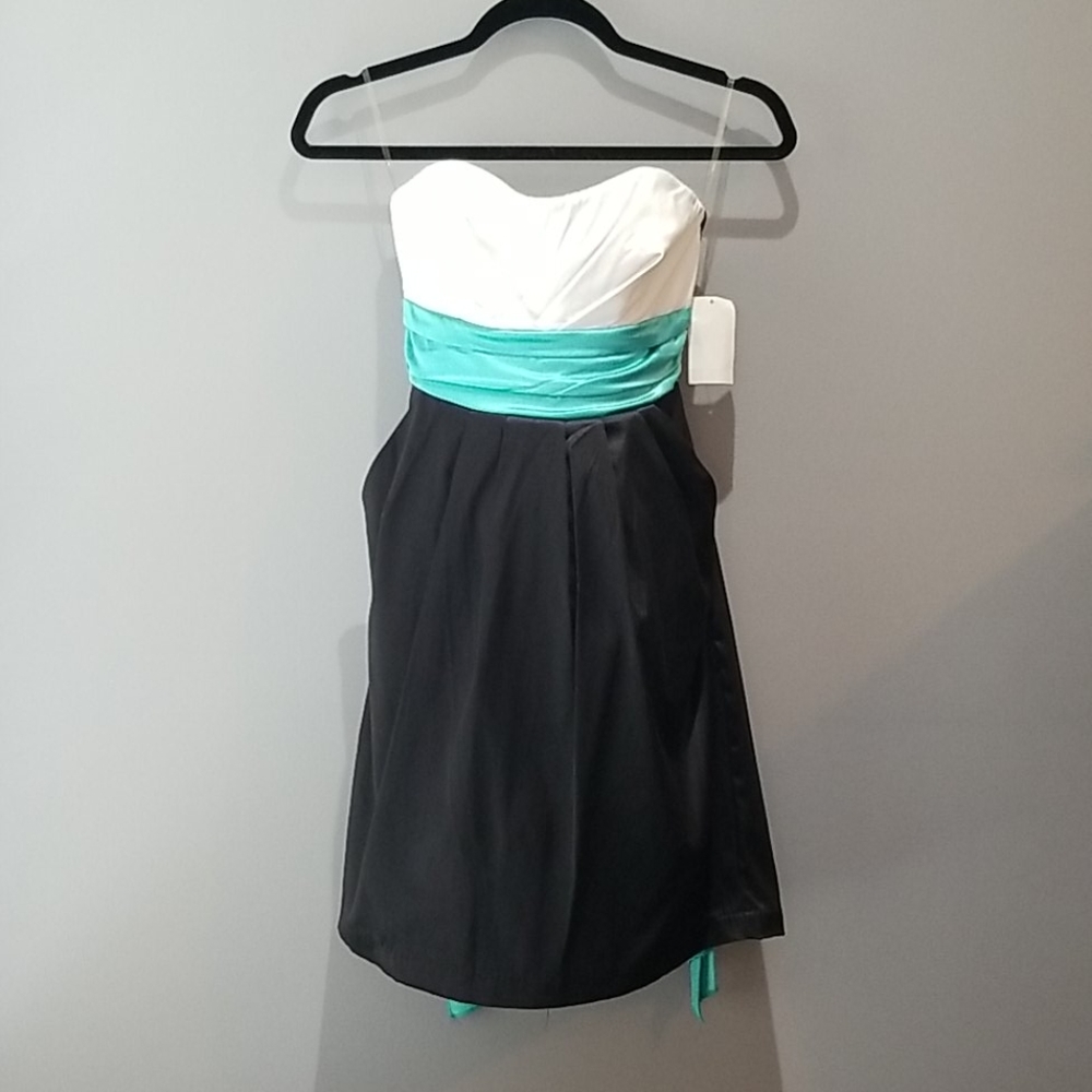 NWT Formal strapless ruched pocket dress Ruby Rox size 7